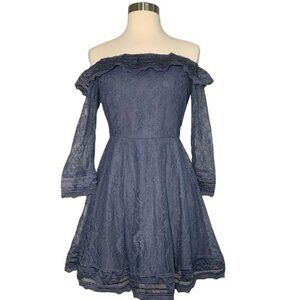 Lovers + Friends Cass Dress Size Small Lace Off the Shoulder Blue Gray Sz S